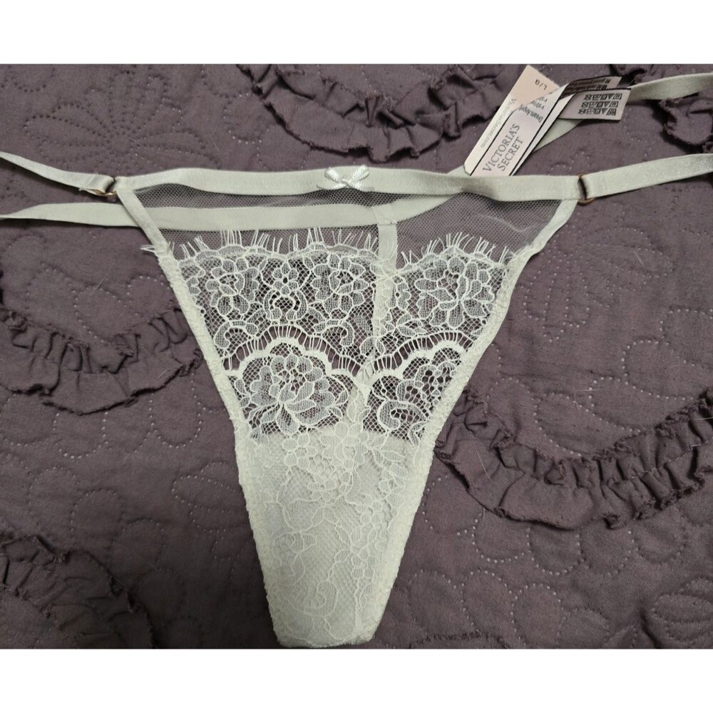 Victoria's Secret Dream Angels White Floral Lace Mesh Sheer Thong Panty L